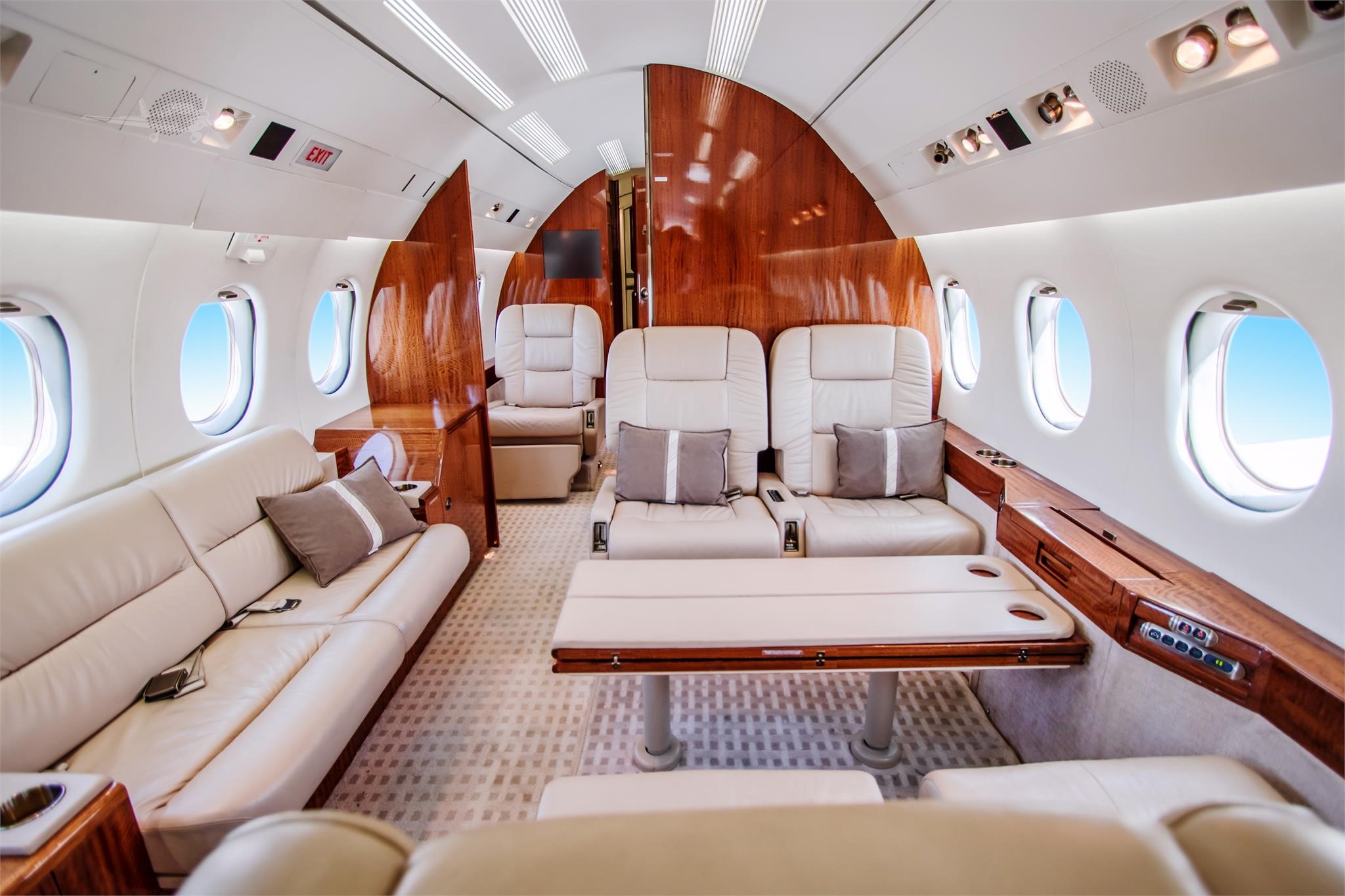cabina Dassault Falcon 900